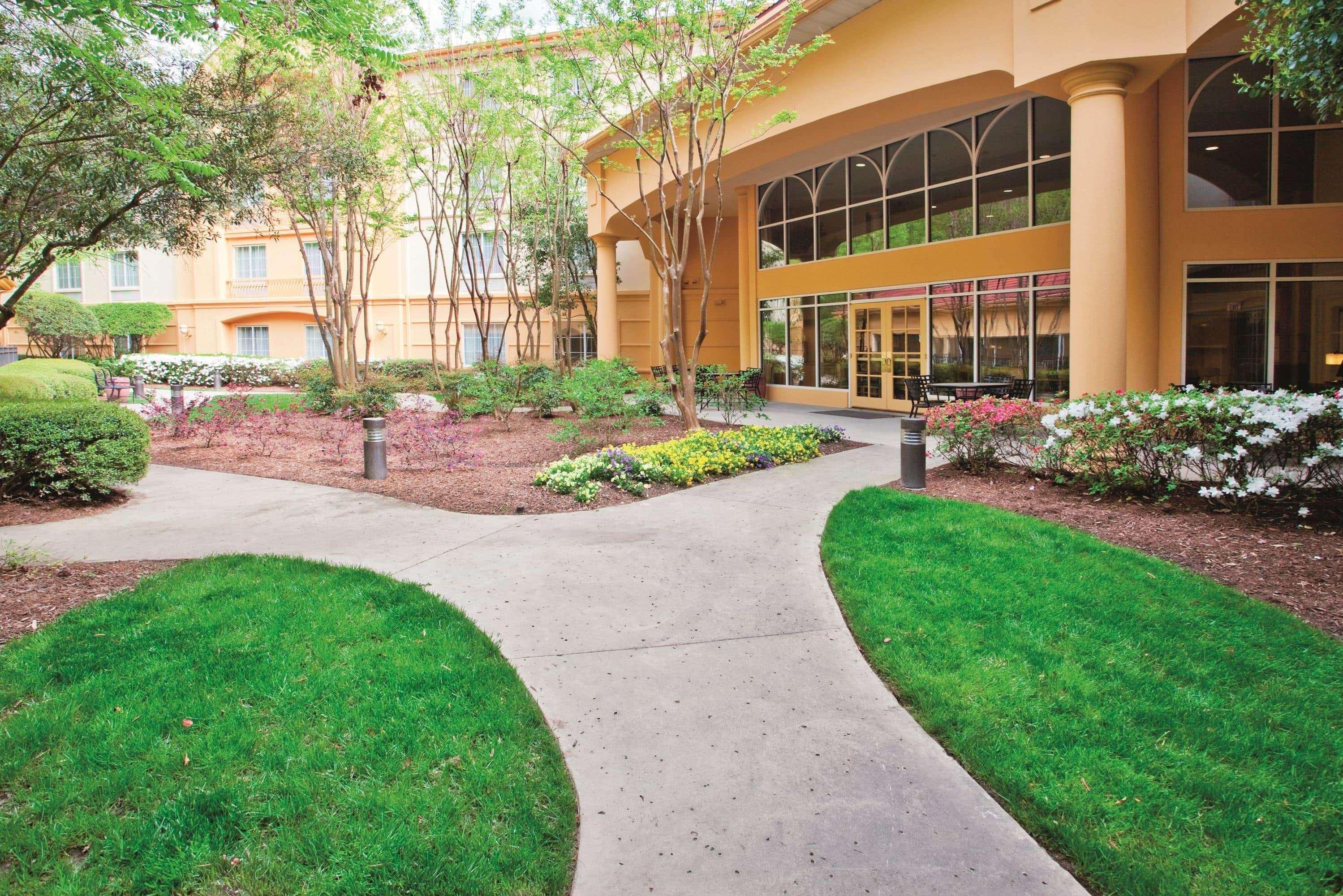 La Quinta Inn & Suites By Wyndham University Area Chapel Hill Durham Esterno foto