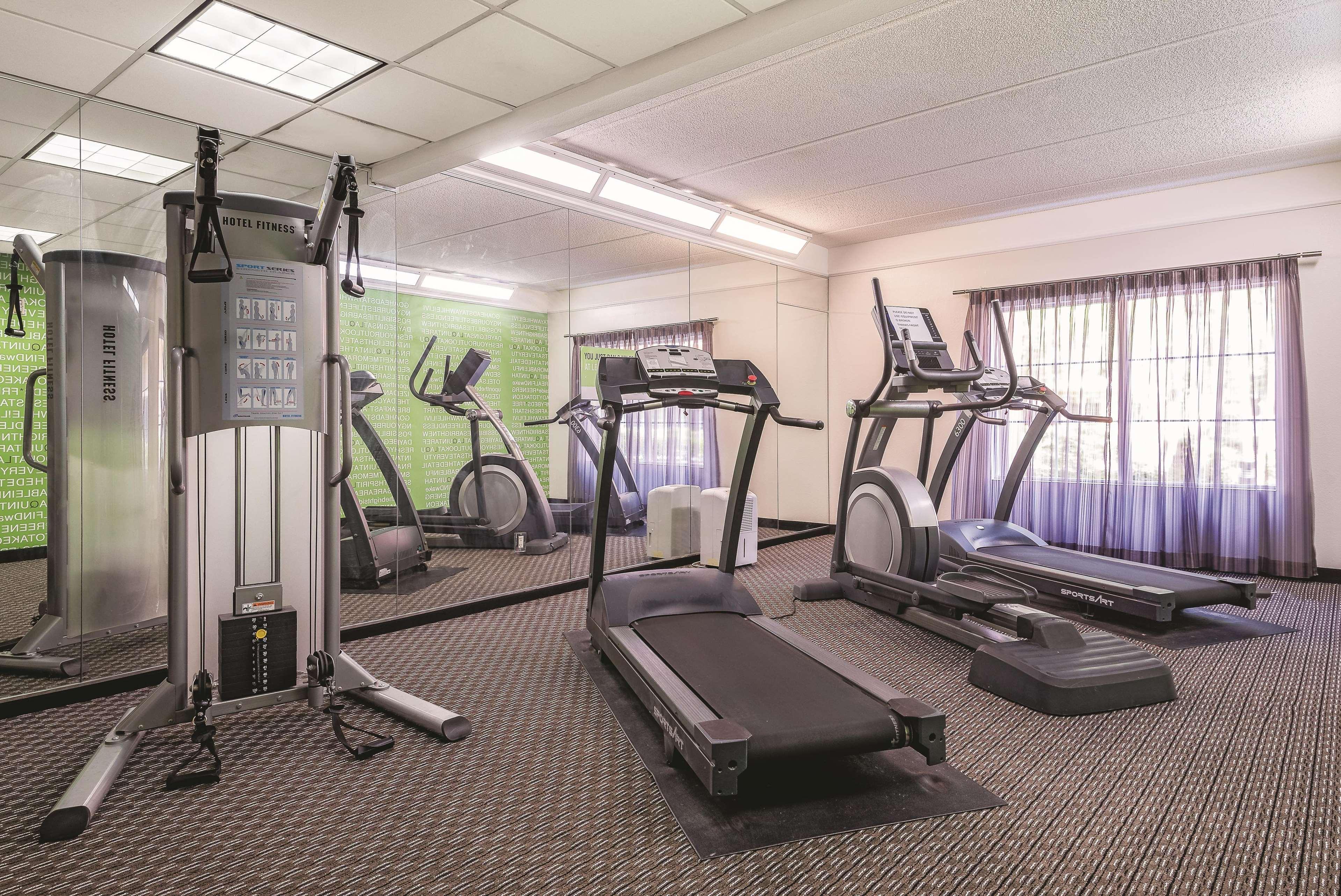La Quinta Inn & Suites By Wyndham University Area Chapel Hill Durham Esterno foto