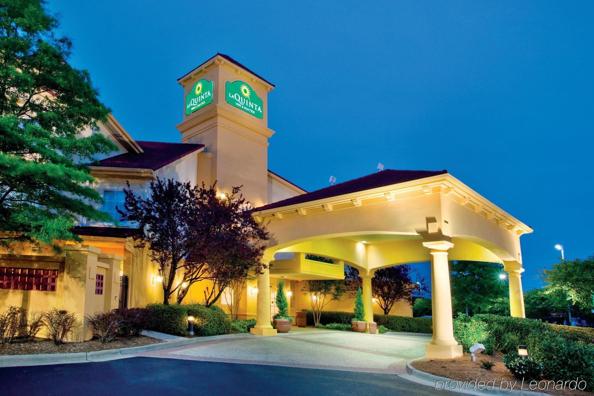 La Quinta Inn & Suites By Wyndham University Area Chapel Hill Durham Esterno foto
