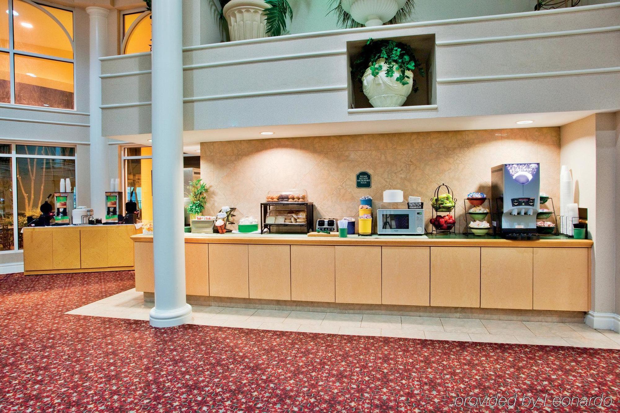 La Quinta Inn & Suites By Wyndham University Area Chapel Hill Durham Esterno foto