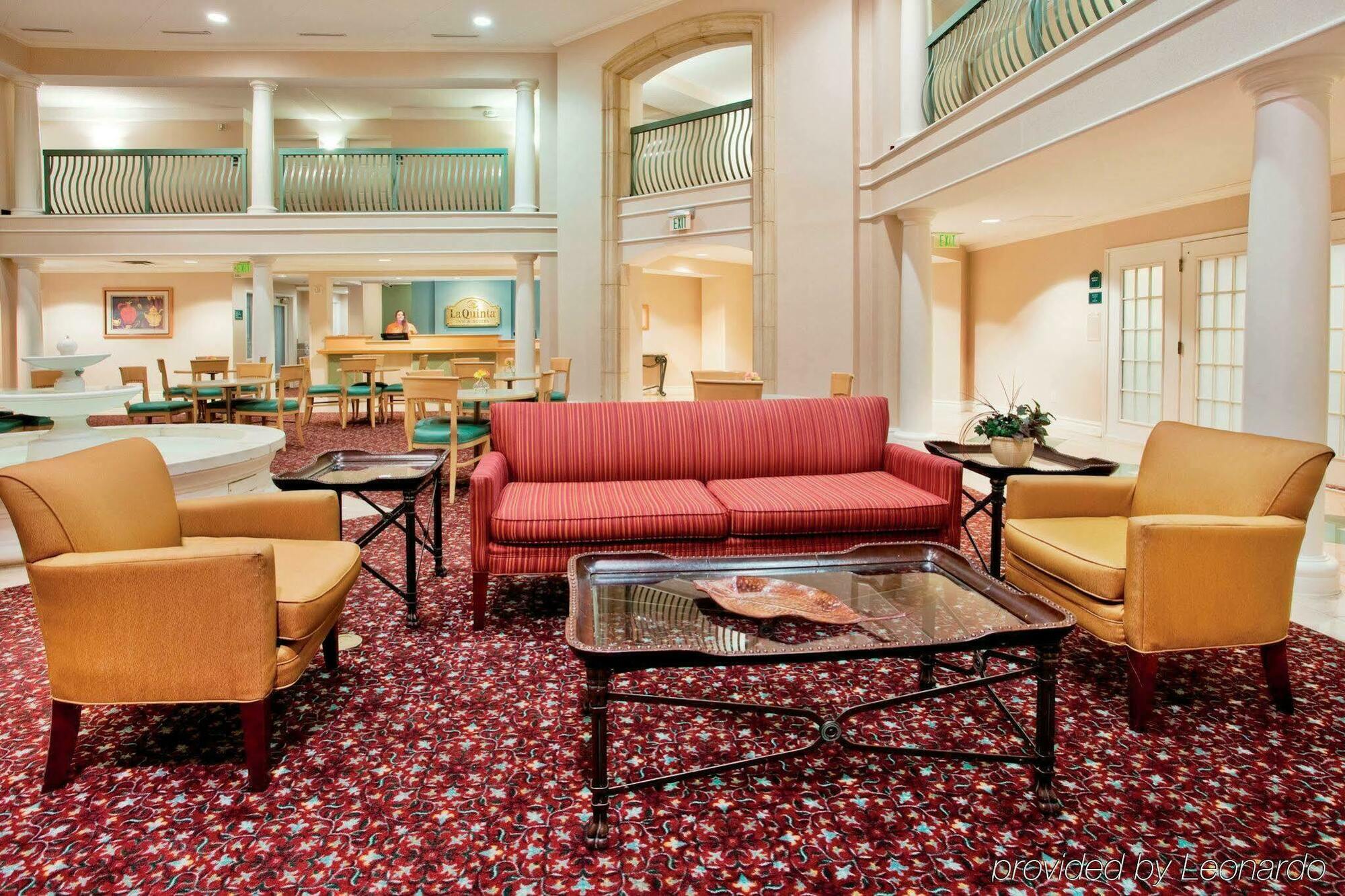 La Quinta Inn & Suites By Wyndham University Area Chapel Hill Durham Esterno foto